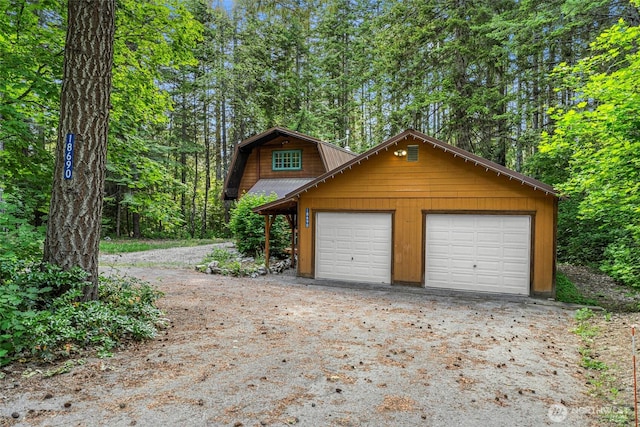 18690 Rieche Rd, Lake Wenatchee, WA 98826 - view of garage