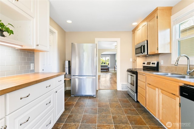 930 S Sheridan Ave, Tacoma, WA 98405 - photo 9