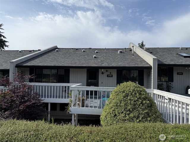 2748 SW 327th St S, Federal Way, WA 98023 - rear view of property with roof with shingles