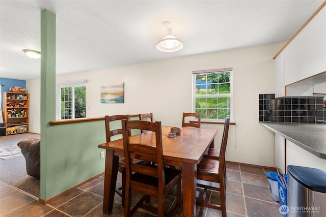127 Springbrook Dr, Chehalis, WA 98532 - dining space featuring baseboards