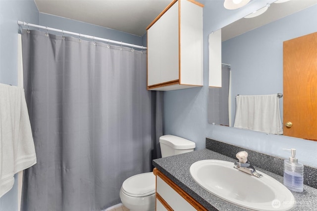 127 Springbrook Dr, Chehalis, WA 98532 - full bathroom with vanity and a shower with shower curtain