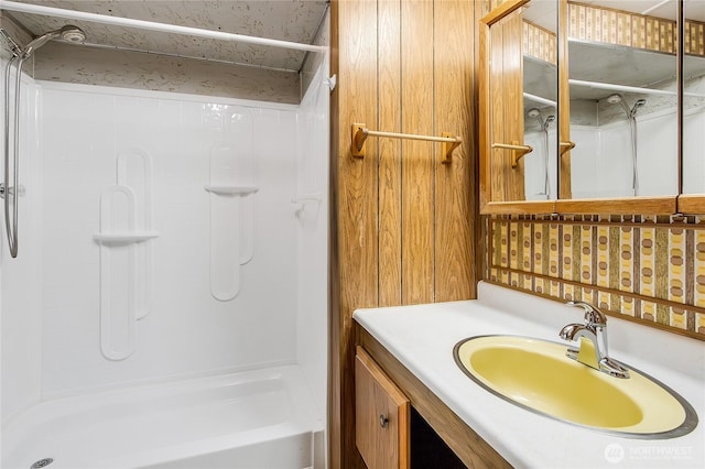 900 29th St SE Unit E-22, Auburn, WA 98002 - full bath featuring vanity and a shower