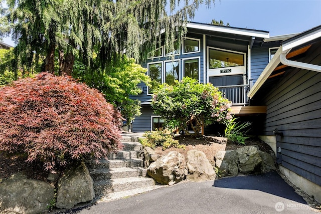 11520 3rd Ave NW, Seattle, WA 98177 - view of front of house