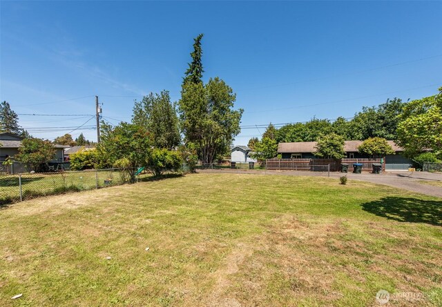 723 W 15th St, Port Angeles, WA 98363 - view of yard
