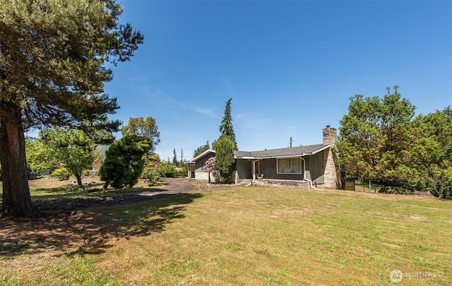 723 W 15th St, Port Angeles, WA 98363 - view of green lawn