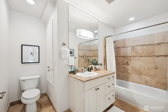 2551 Thorndyke Ave W Unit 203, Seattle, WA 98199 - bathroom featuring vanity, shower / bath combination with curtain, and recessed lighting