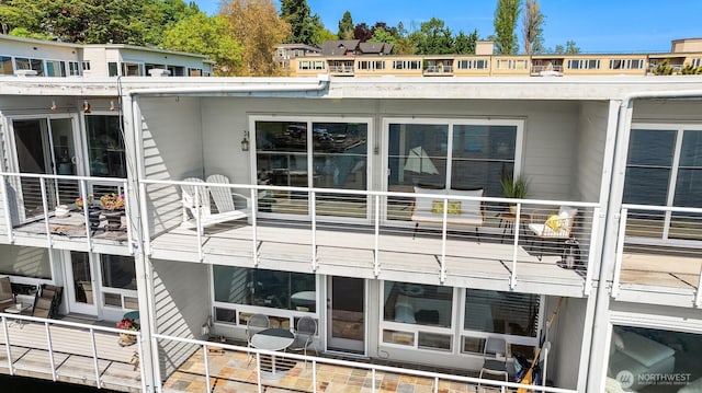 414 Lakeside Ave S Unit 13, Seattle, WA 98144 - rear view of house