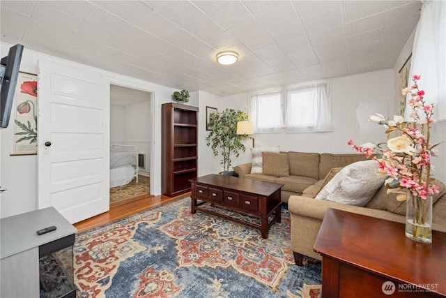902 Washington St, Wenatchee, WA 98801 - living room with wood finished floors