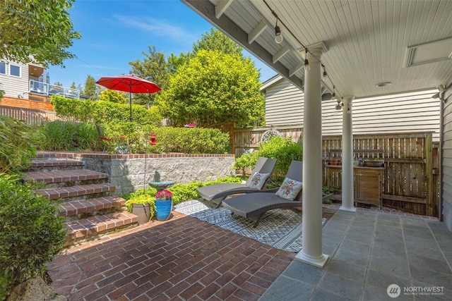 2707 4th Ave W, Seattle, WA 98119 - fenced backyard with a patio