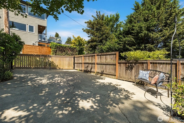 2707 4th Ave W, Seattle, WA 98119 - view of patio / terrace