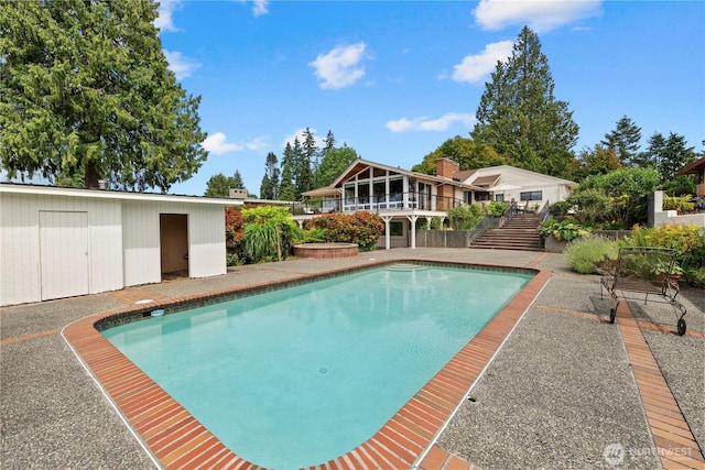18035 8th Ave NW, Shoreline, WA 98177 - swimming pool with stairs
