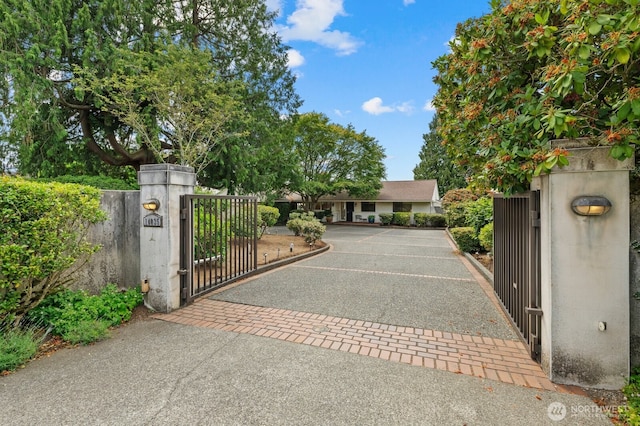 18035 8th Ave NW, Shoreline, WA 98177 - view of gate