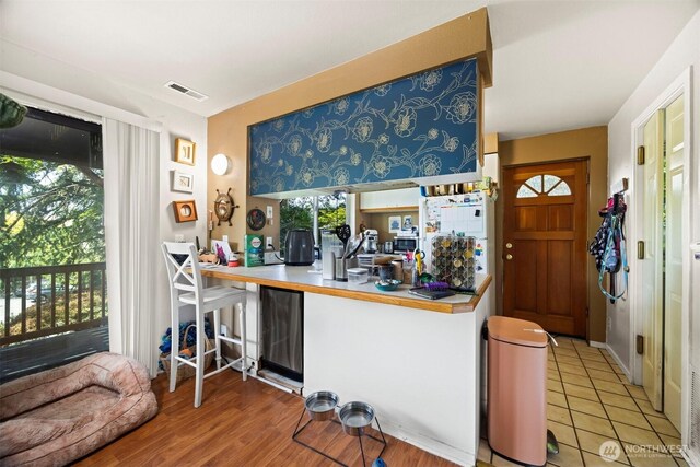 606 N State St, Bellingham, WA 98225 - view of kitchen