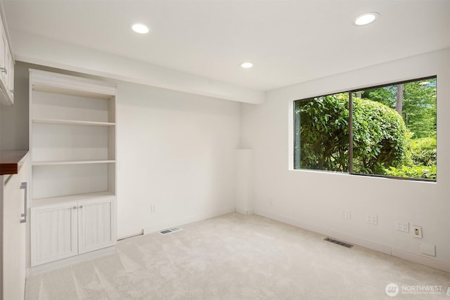 5665 E Mercer Way, Mercer Island, WA 98040 - spare room featuring carpet floors and recessed lighting