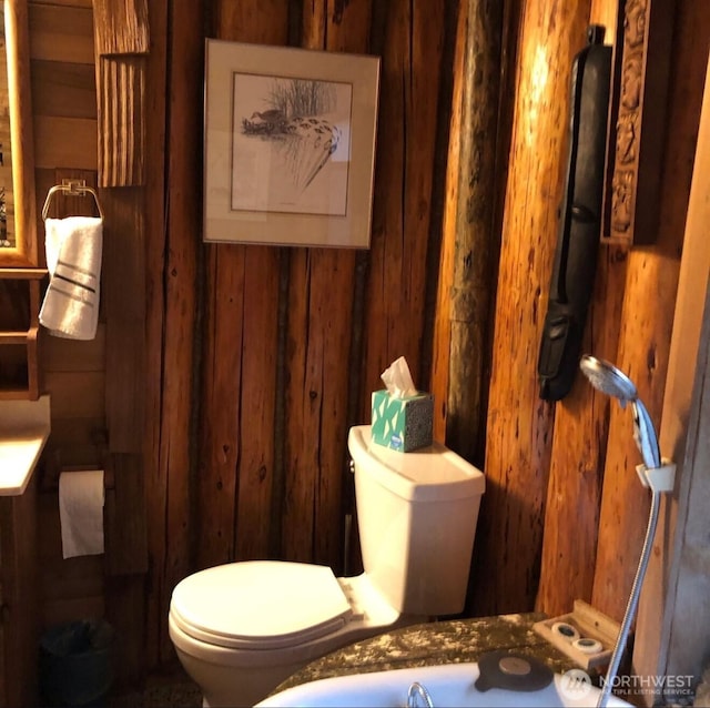 118 Pyramid Pl, Ashford, WA 98304 - bathroom with wood walls