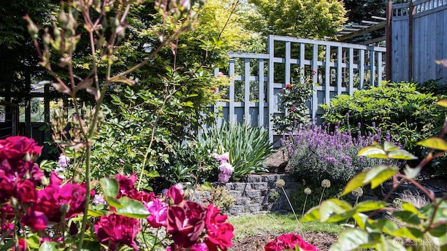 220 Colman Dr, Port Townsend, WA 98368 - exterior view