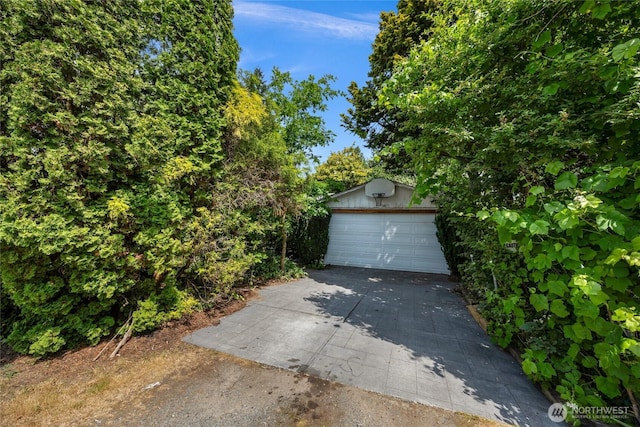 1412 N 40th St, Renton, WA 98056 - view of garage