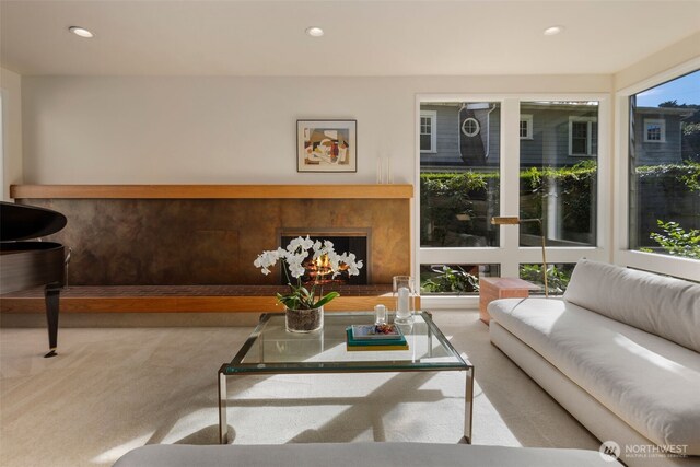 4662 95th Ave NE, Yarrow Point, WA 98004 - carpeted living room with recessed lighting