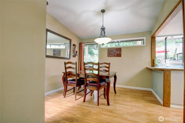 908 185th St SW, Lynnwood, WA 98037 - dining room featuring light wood-style floors