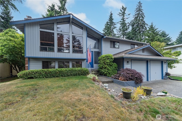 31949 36th Ave SW, Federal Way, WA 98023 - raised ranch with an attached garage, a front lawn, and driveway