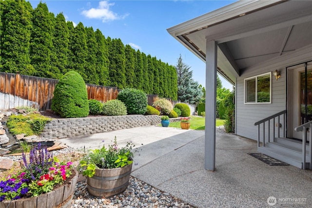 840 Amy Ct, East Wenatchee, WA 98802 - fenced backyard with a patio