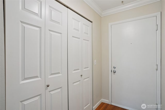 33020 10th Ave SW Unit E204, Federal Way, WA 98023 - entryway featuring ornamental molding and dark wood-type flooring