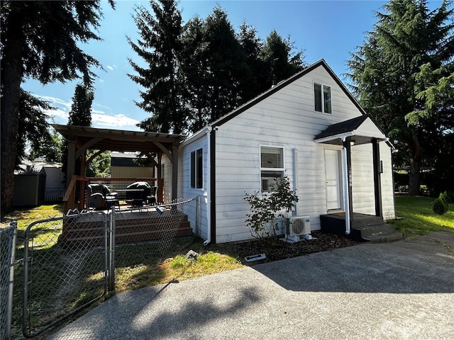 14806 131st Ave SE, Renton, WA 98058 - view of side of home