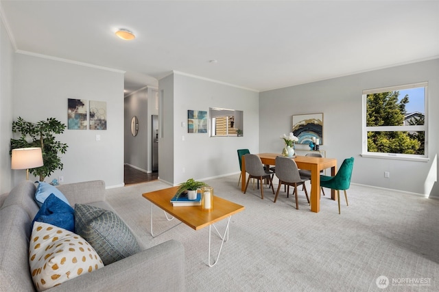 1812 25th Ave Unit C, Seattle, WA 98122 - carpeted living room with baseboards and crown molding