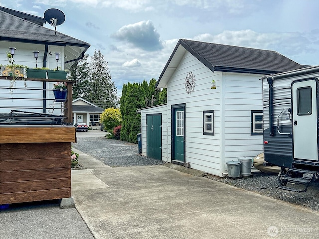 242 Morton St, Sumas, WA 98295 - view of garage