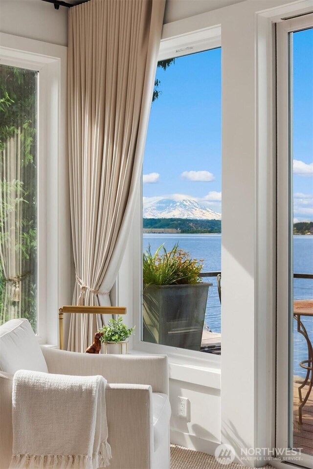 8097 W Mercer Way, Mercer Island, WA 98040 - photo 19