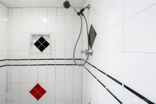 2842 NW 67th St, Seattle, WA 98117 - bathroom featuring tiled shower