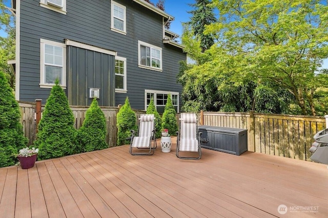 4431 SW Kenyon Pl, Seattle, WA 98136 - view of wooden deck
