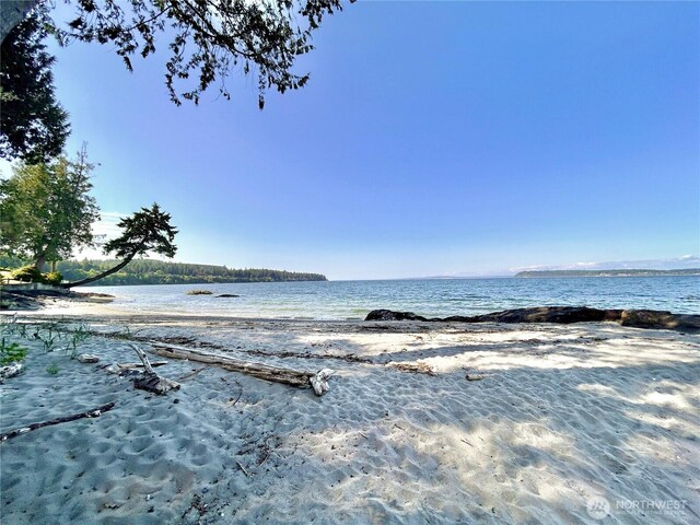144 E Hemlock St, Port Ludlow, WA 98365