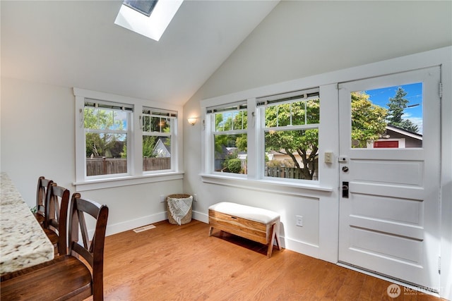 5111 N 39th St, Tacoma, WA 98407 - interior space with healthy amount of natural light, a skylight, and vaulted ceiling