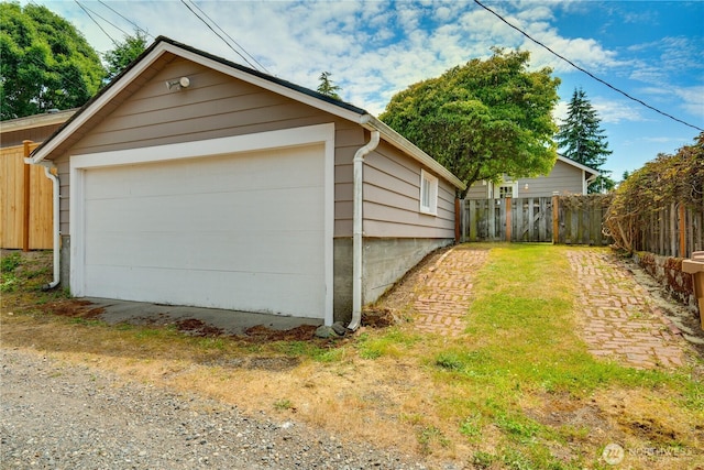5111 N 39th St, Tacoma, WA 98407 - view of detached garage