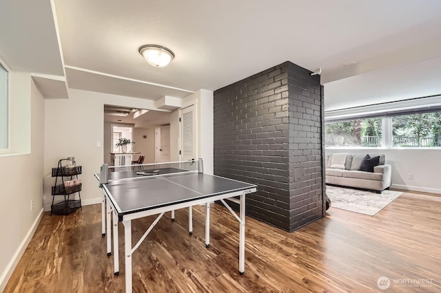 11446 Ohde Ave, Kirkland, WA 98033 - recreation room featuring wood finished floors and baseboards