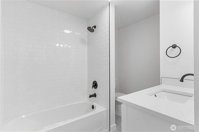 7611 Easy St, Everett, WA 98203 - bathroom featuring vanity and bathtub / shower combination