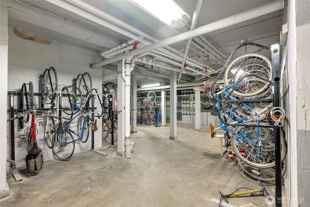 1631 16th Ave Unit 114, Seattle, WA 98122 - garage with bike storage