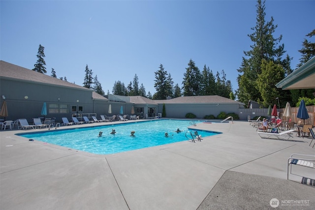 150 Sunland Dr, Sequim, WA 98382 - community pool with a patio
