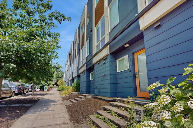4250 Linden Ave N, Seattle, WA 98103 - view of side of home