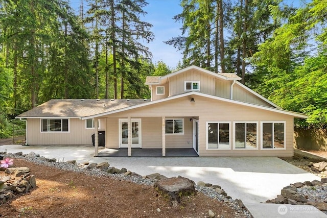 18020 SE 146th St, Renton, WA 98059 - back of property featuring a patio area