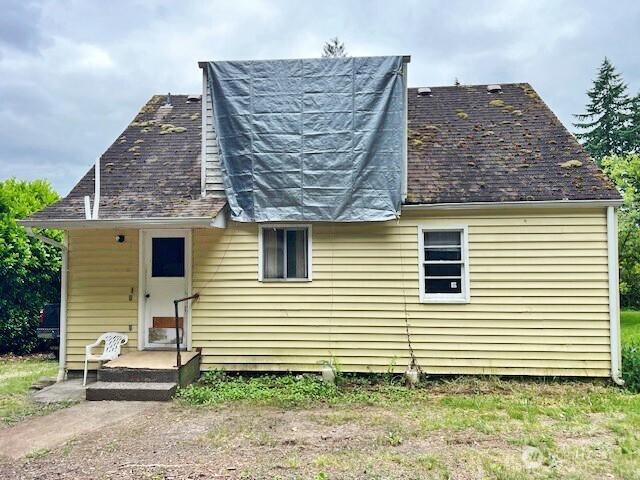 4140 Poplar Way, Longview, WA 98632 - rear view of property featuring roof with shingles