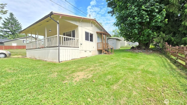 362 Lakeside Dr, Sedro Woolley, WA 98284 - view of side of home featuring a storage unit and crawl space