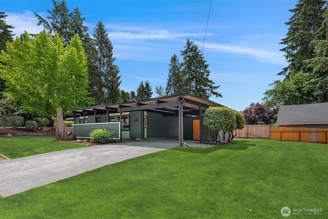 6602 35th St W, University Place, WA 98466 - mid-century home with driveway