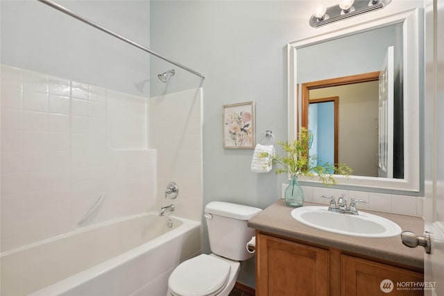 1855 Trossachs Blvd SE Unit 2002, Sammamish, WA 98075 - full bath featuring vanity and tub / shower combination
