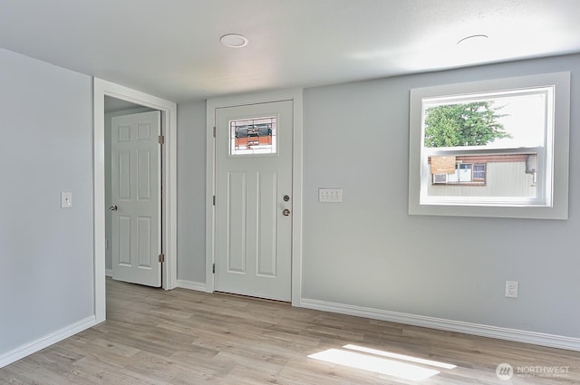 1942 Trigg Rd Unit 38, Ferndale, WA 98248 - foyer with wood finished floors and baseboards