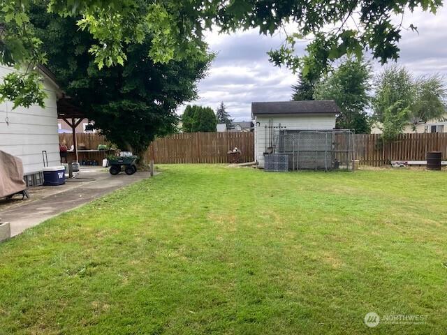 737 3rd Ave SE, Pacific, WA 98047 - view of yard