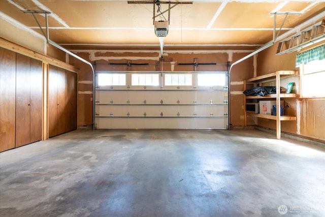 1175 SW Lopez Dr, Oak Harbor, WA 98277 - garage with a garage door opener