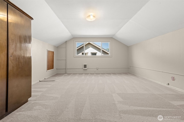 2718 N Alder St, Tacoma, WA 98407 - bonus room featuring light colored carpet and vaulted ceiling
