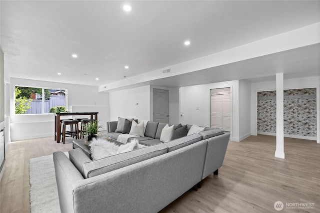 824 SW 301st Pl, Federal Way, WA 98023 - living room featuring light wood-style floors and recessed lighting